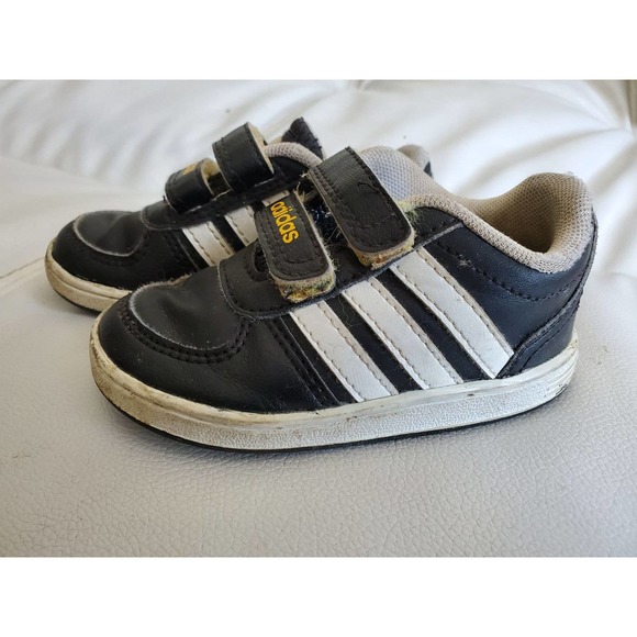 Baby adidas shoes - Picture 2 of 6